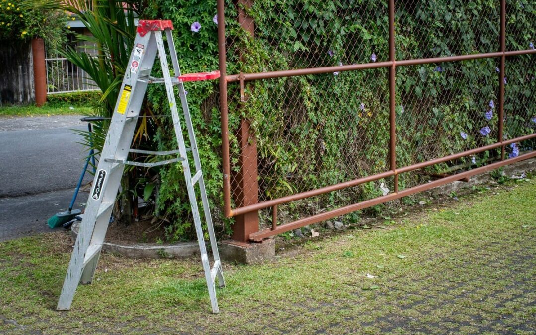 Peut-on obtenir une indemnisation pour une simple chute d’échelle ?